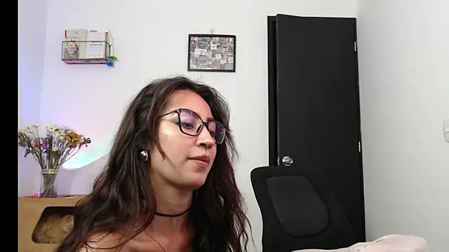 elizabethruss1 online show from 03.07.26