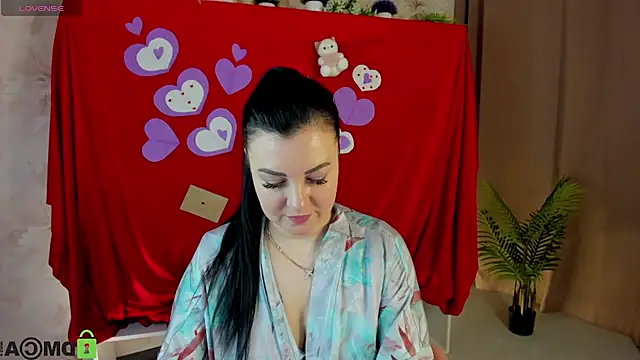 Monika Martinezz online show from 02.12.26