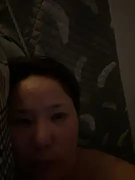 Snapshot of Youyou_12 chatting on 02.11.26 Youyou 12 online show from 02.11.26