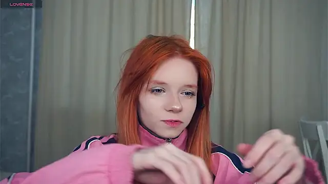 TarynPalek online show from 02.06.26