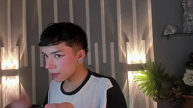 Snapshot of Camilo_X_x chatting on 02.20.26 Camilo X x online show from 02.20.26