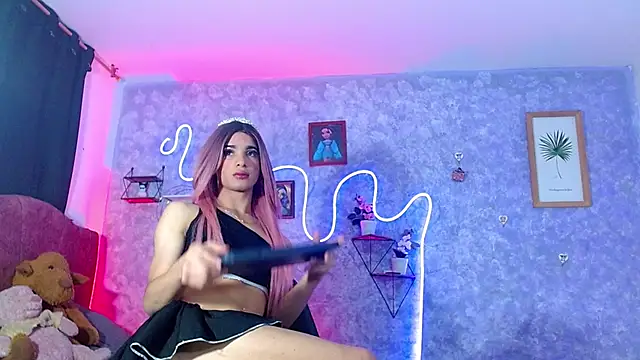 Snapshot of Everlin__Hot_ chatting on 02.06.26 Everlin Hot online show from 02.06.26