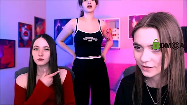 laurenmurrr online show from 04.21.26