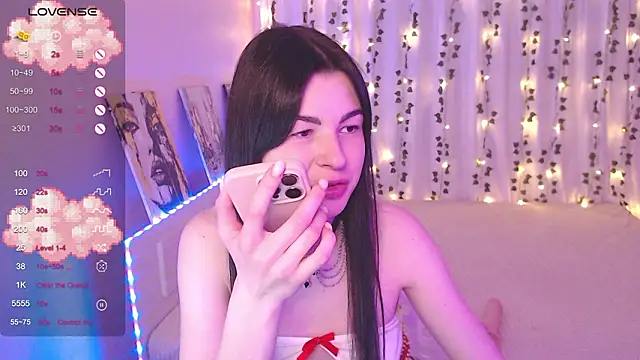 Stephanie Bloom online show from 02.08.26