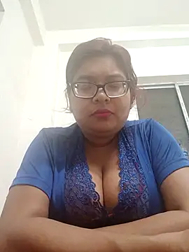 Elie Hallway online show from 02.15.26