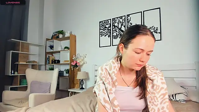 MalvinaTrafford online show from 04.18.26