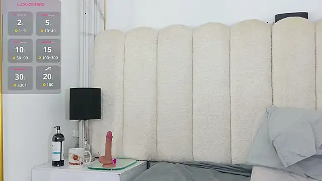 Snapshot of Abi_dolll chatting on 02.10.26 Abi dolll online show from 02.10.26