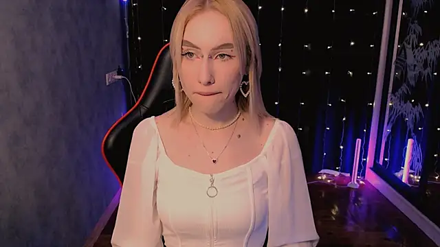 Snapshot of crybambi chatting on 02.16.26 crybambi online show from 02.16.26