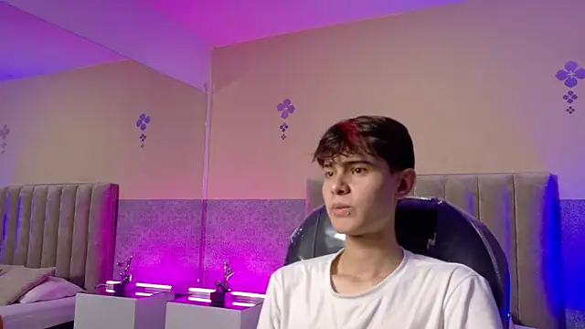 Derek Sinn online show from 04.07.26