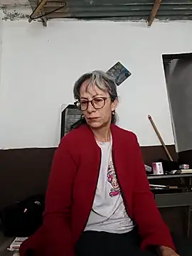 Snapshot of laurasofia45 chatting on 02.22.26 laurasofia45 online show from 02.22.26