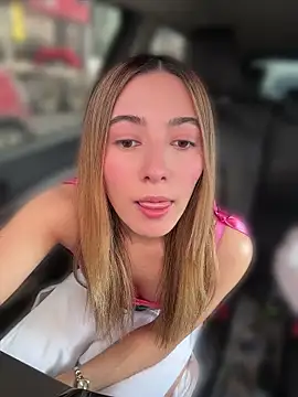Snapshot of kloe__t18 chatting on 06.24.26 kloe t18 online show from 06.24.26
