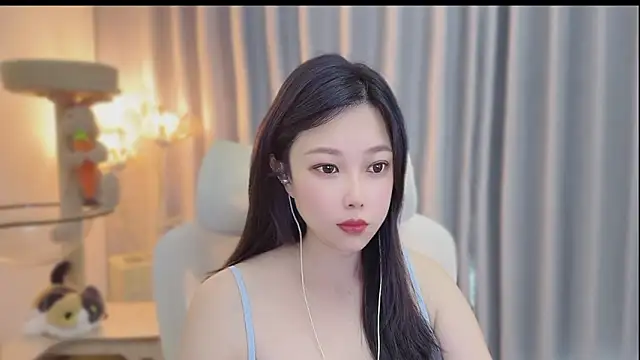 Snapshot of Yumi_yuni chatting on 06.09.26 Yumi yuni online show from 06.09.26