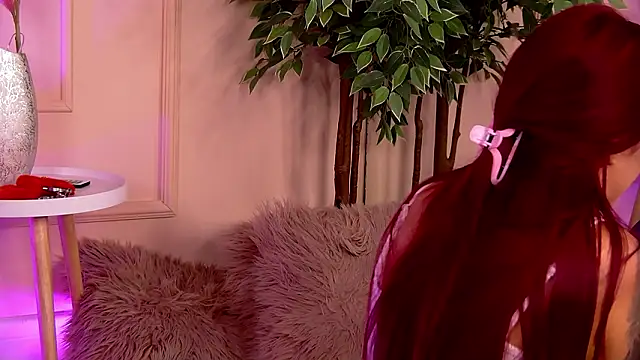 Snapshot of CrystalRedd chatting on 03.04.26 CrystalRedd online show from 03.04.26