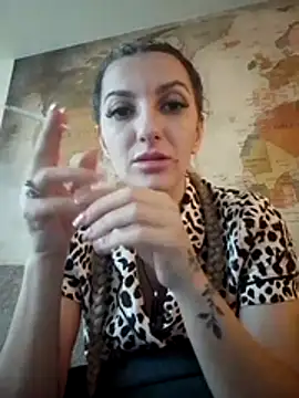 Snapshot of LannaQuinn chatting on 02.02.26 LannaQuinn online show from 02.02.26