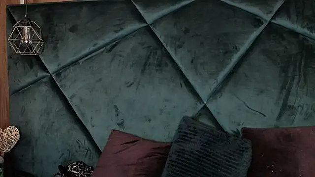 Snapshot of LannaQuinn chatting on 02.21.26 LannaQuinn online show from 02.21.26