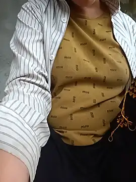 hot-luna- online show from 06.26.26