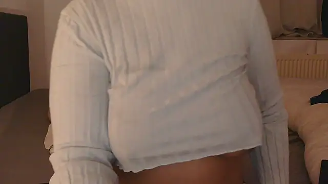 Snapshot of Popje94 chatting on 02.18.26 Popje94 online show from 02.18.26