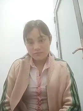 Snapshot of Momo-biki chatting on 02.05.26 Momo-biki online show from 02.05.26