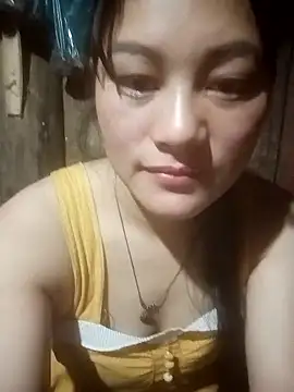 Snapshot of Momo-biki chatting on 03.17.26 Momo-biki online show from 03.17.26