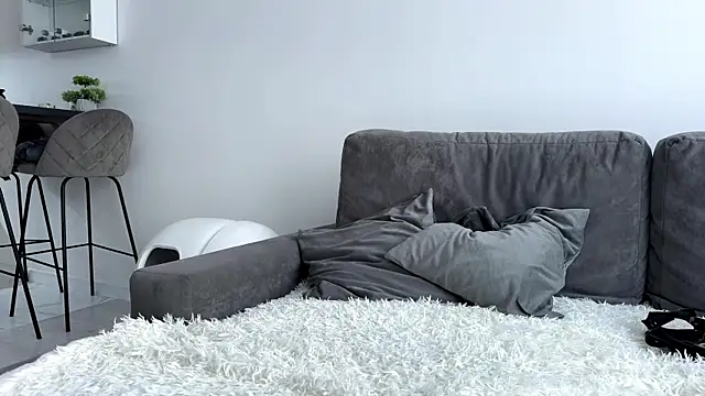 AuraXO online show from 04.19.26