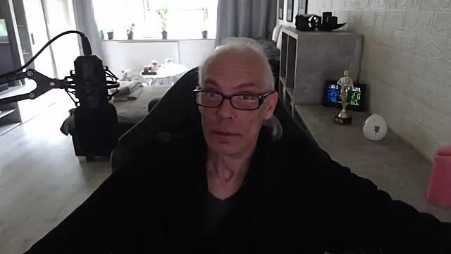 KoelnKoeln online show from 05.10.26