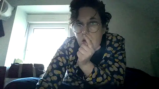 OIseauNoir88 online show from 02.12.26