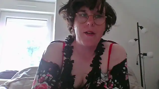 OIseauNoir88 online show from 05.10.26