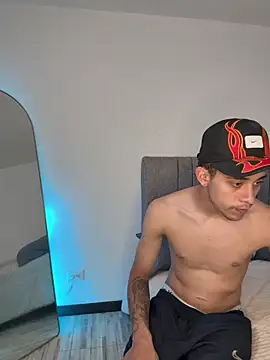 Lucas her online show from 04.10.26