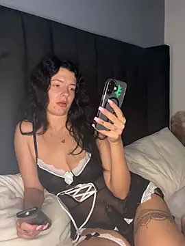 NaughtyGirlMia  online show from 02.05.26