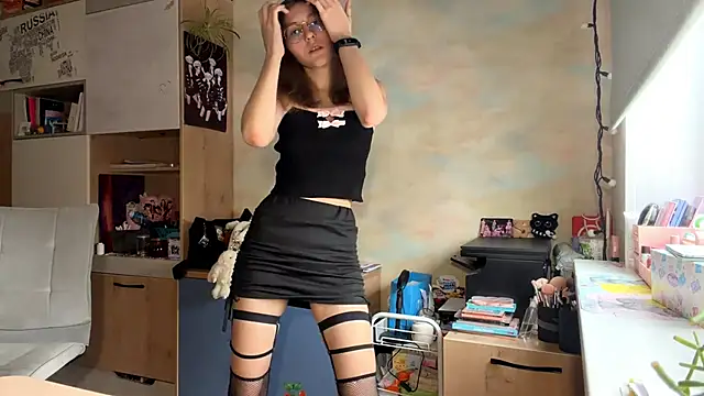 Miaaa Moon online show from 02.16.26