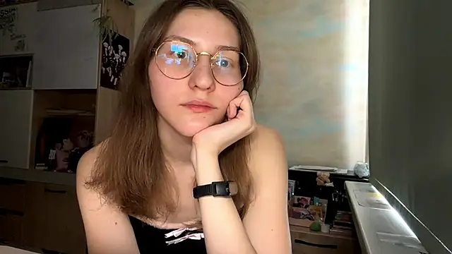 Miaaa Moon online show from 03.30.26