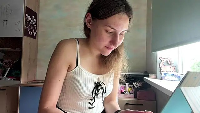 Miaaa Moon online show from 07.18.26