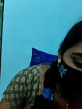 Snapshot of Tamil_Hot_Shana chatting on 04.27.26 Tamil Hot Shana online show from 04.27.26