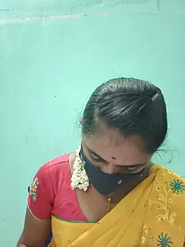 Snapshot of Tamil_Hot_Shana chatting on 05.18.26 Tamil Hot Shana online show from 05.18.26