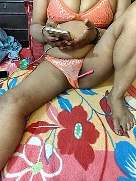 Red Wine444 online show from 02.22.26