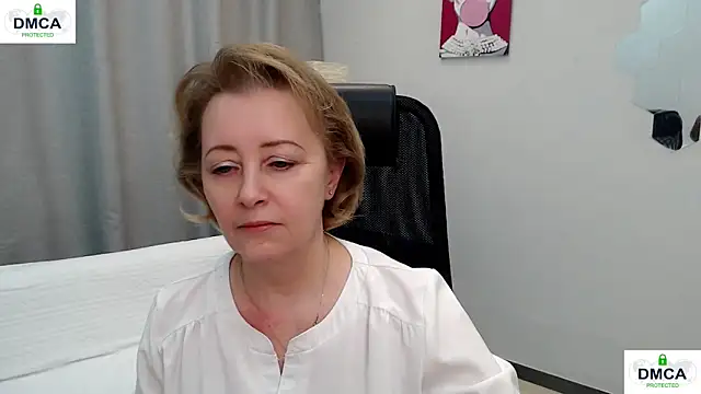 Snapshot of MONA_W chatting on 02.21.26 MONA W online show from 02.21.26