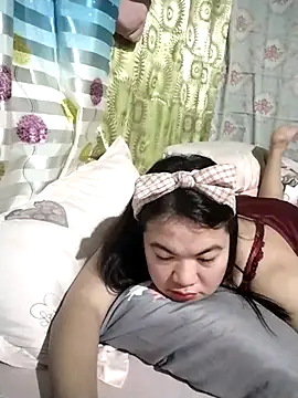 Snapshot of Zyramae_25 chatting on 02.13.26 Zyramae 25 online show from 02.13.26