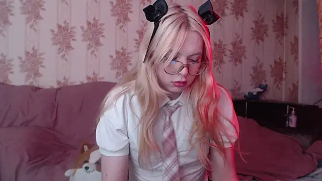 Cutie Bambi online show from 02.07.26