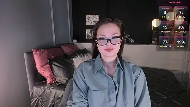 Maykinkya online show from 03.21.26