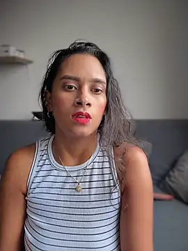 Snapshot of LunaHeat chatting on 02.07.26 LunaHeat online show from 02.07.26