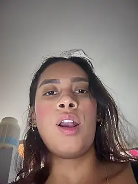 Snapshot of LunaHeat chatting on 02.20.26 LunaHeat online show from 02.20.26