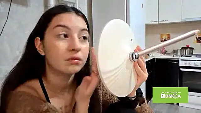 Snapshot of ZyntraLoom chatting on 02.17.26 ZyntraLoom online show from 02.17.26