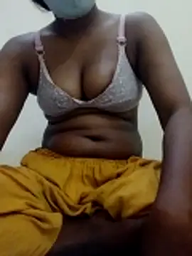 Snapshot of Toma7890 chatting on 02.24.26 Toma7890 online show from 02.24.26