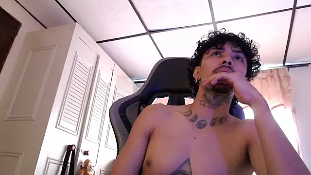 Snapshot of D3v1L88 chatting on 05.24.26 D3v1L88 online show from 05.24.26