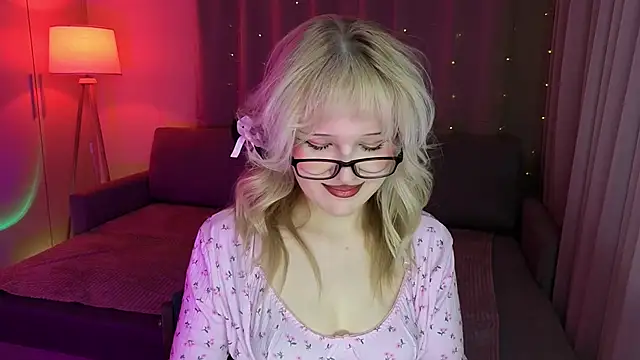 Mary Piersen online show from 03.12.26