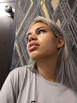 AlanaHouston online show from 02.26.26