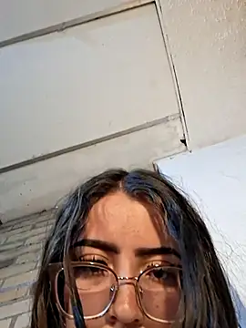 the lagoon girl online show from 03.03.26