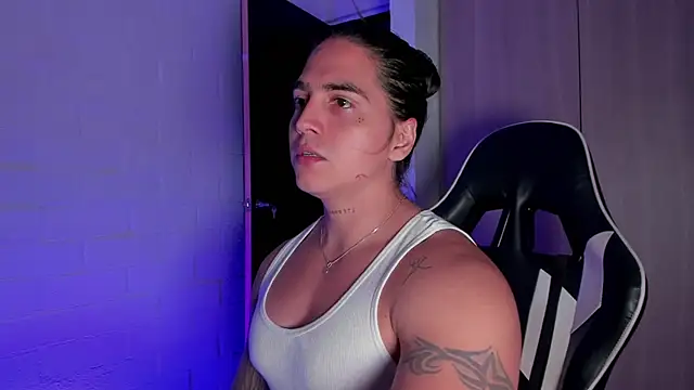 Snapshot of Cry_Duran chatting on 02.16.26 Cry Duran online show from 02.16.26