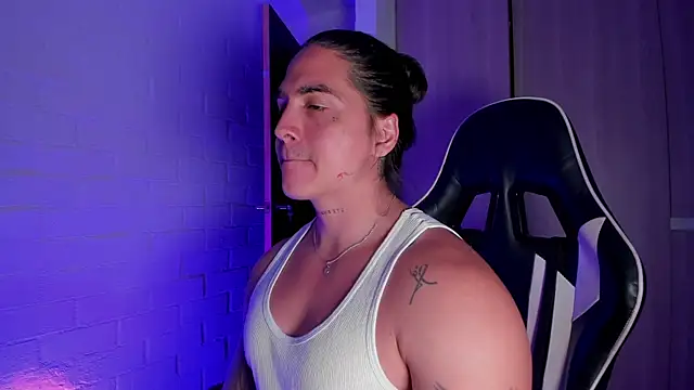 Snapshot of Cry_Duran chatting on 02.24.26 Cry Duran online show from 02.24.26