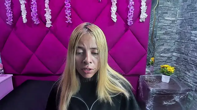 Dakota Angell  online show from 02.14.26